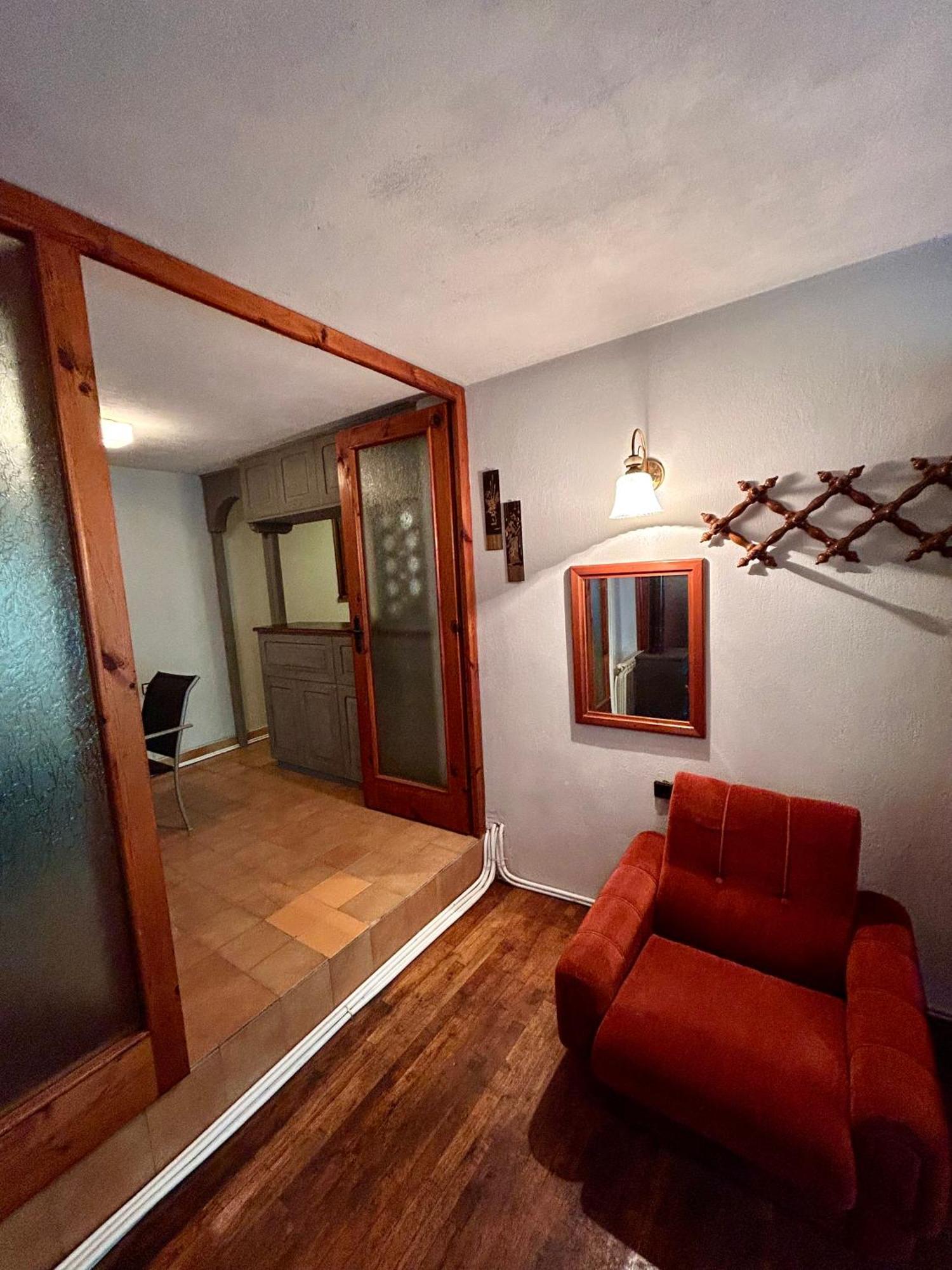 Luylyana Guesthouse Рибарица Екстериор снимка